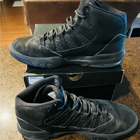 Nike Jordan Max Aura - Picture 2 of 4